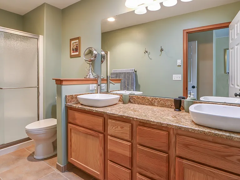 10595 NE Kingston Meadows Cir — Photo 9