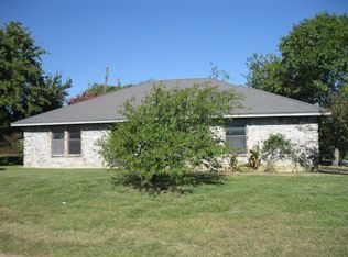 700 Nicole Dr, Burleson, TX 76028