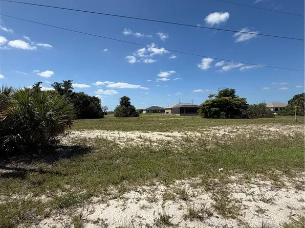 4218 NW 35th St, Cape Coral, FL 33993