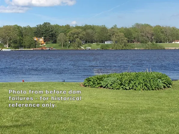 4780 N Verity Ct, Sanford, MI 48657