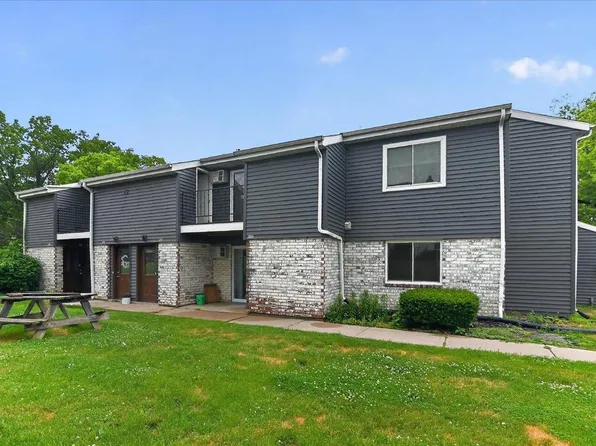503 Whispering Pines Way #503, Fitchburg, WI 53713