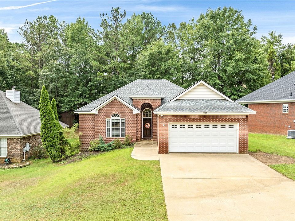 1st image of 1825 Shadow Bend Ln