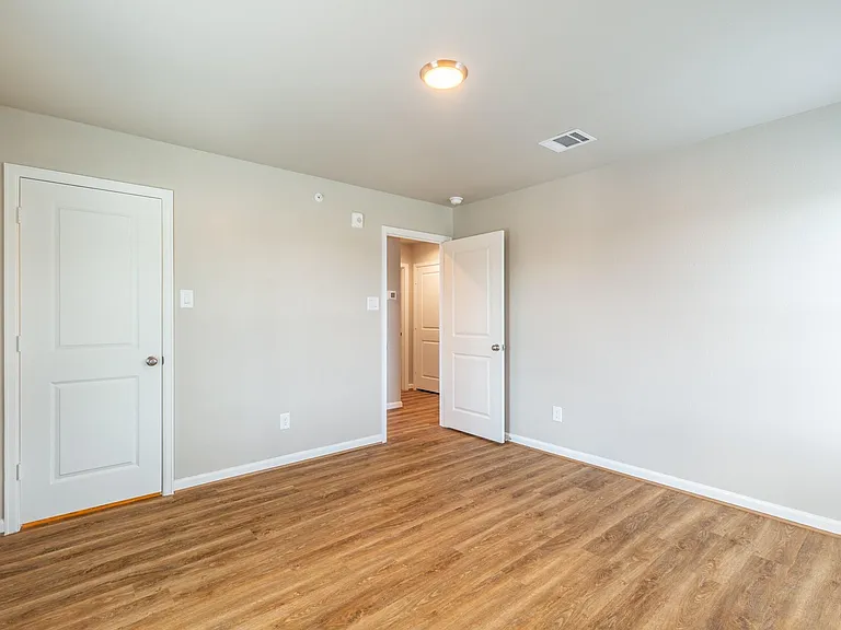 219 Park Place Cir #D — Photo 20