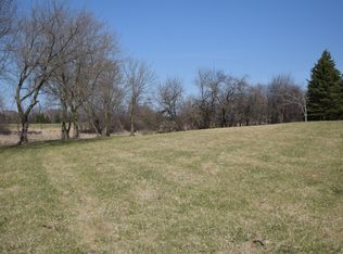 54 Deer Point Dr, Hawthorn Woods, IL 60047