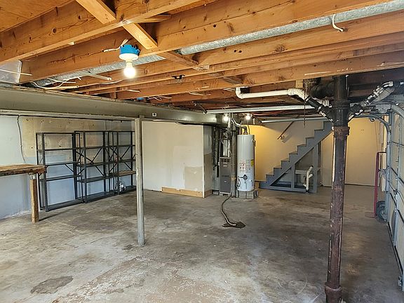 5th image of 4101 NE Winn Rd