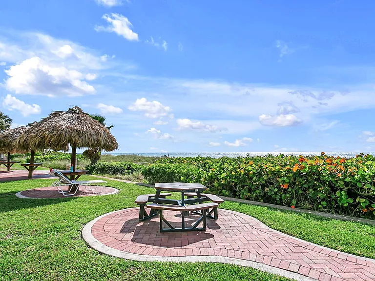 1480 Gulf Blvd #108 — Photo 32