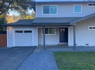 223 Bumpy Rd, Healdsburg, CA 95448