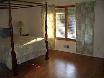 5th image of 705 Ponderosa Dr