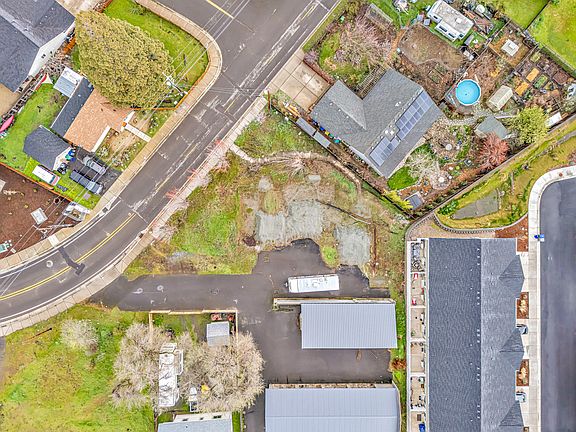 4th image of 70 Suncrest Rd