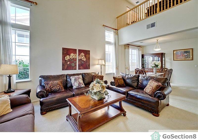 1st image of 1319 Mayberry Ln