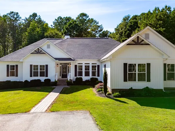 225 Meadow Brook Ln, Pickens, SC 29671
