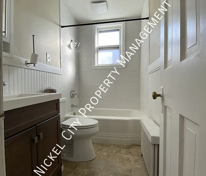 181 Allen St #1 — Photo 14