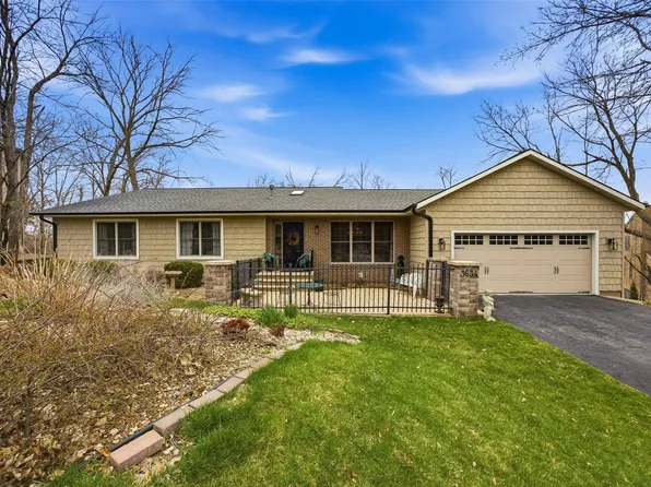 3634 Honey Hill Dr SE, Cedar Rapids, IA 52403