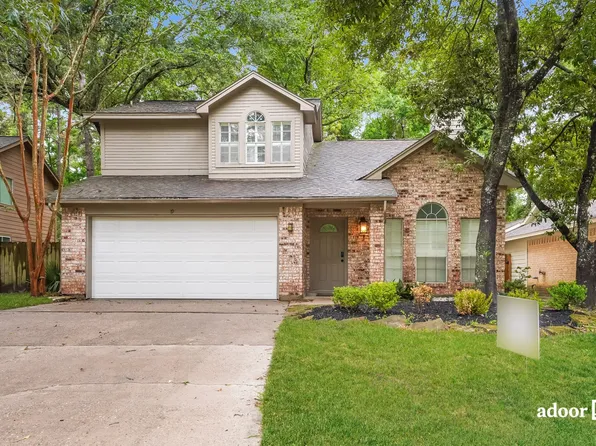 19 N Summer Star Ct, The Woodlands, TX 77380