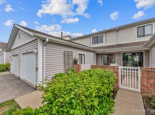 741 Lakeview Point, Schaumburg, IL 60194