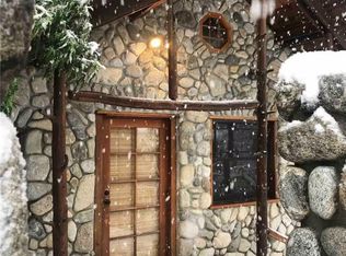 23348 Outlook Ln, Crestline, CA 92325