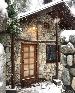 23348 Outlook Ln, Crestline, CA, 92325