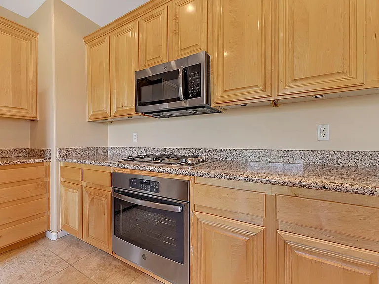 9387 Chateau Street Jean Dr — Photo 12
