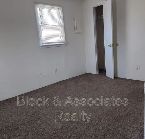1352 Briles Dr #4D — Photo 5