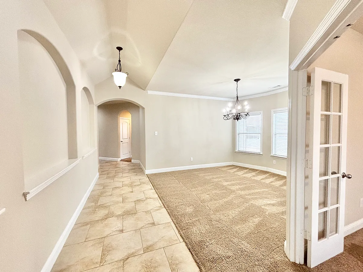 Building Photo - 3010 Sweetwater Trl
