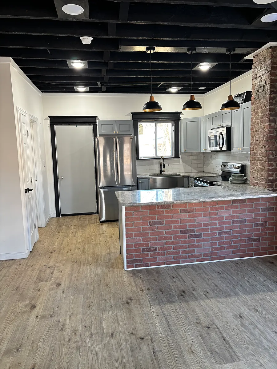 Building Photo - 94 River St #94