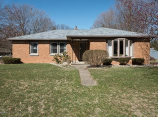 1036 Dobbin Dr, Kalamazoo, MI 49006