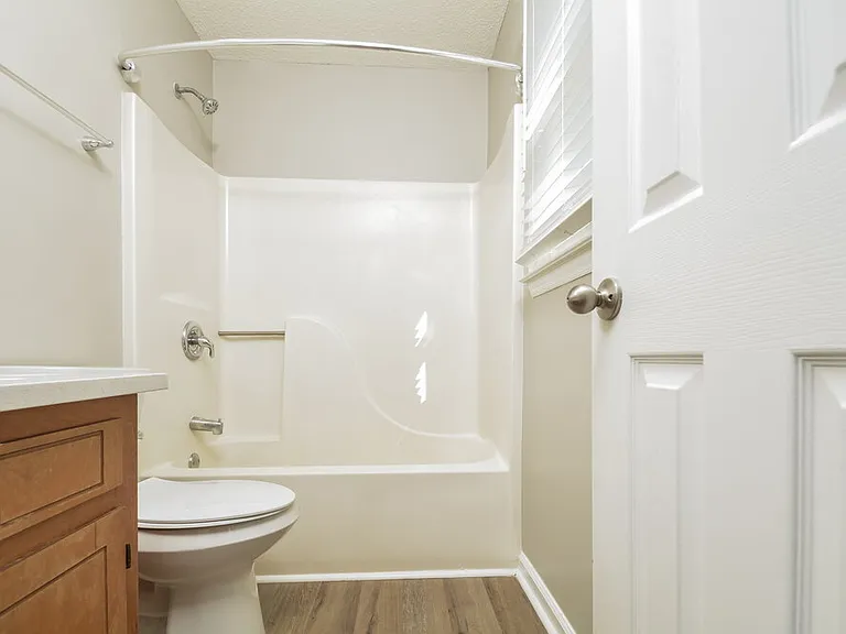 808 Hepplewhite Ct — Photo 8