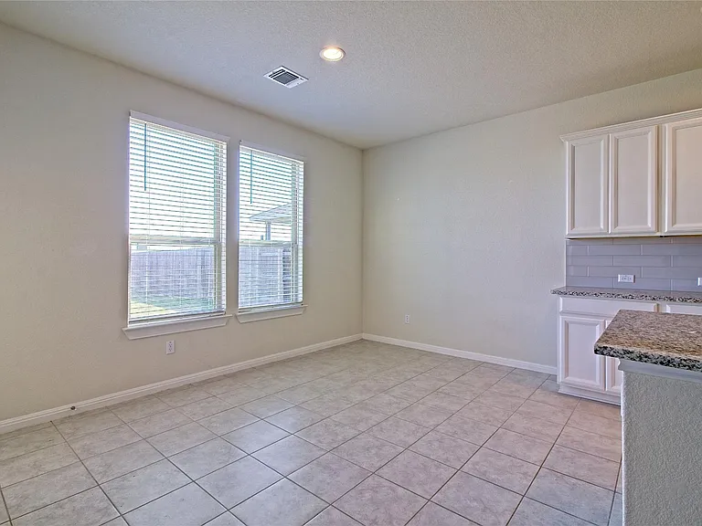 5610 Wolf Pack Dr — Photo 13