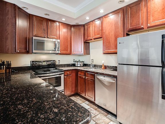 2nd image of 627 N 18th St APT 208