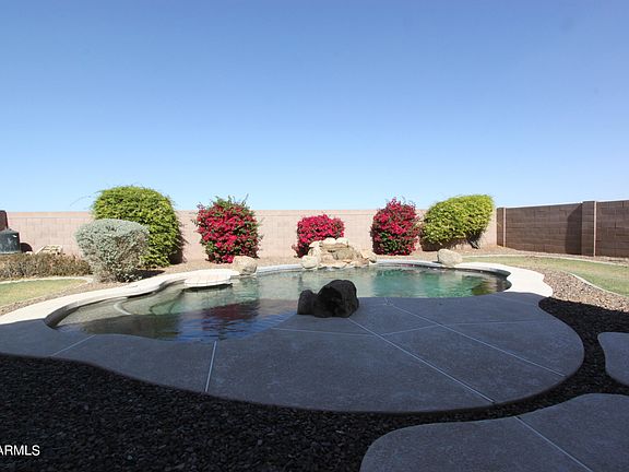 3rd image of 44326 W ADOBE Circle