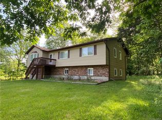 21 Wedgewood Ln, Middletown, NY 10940