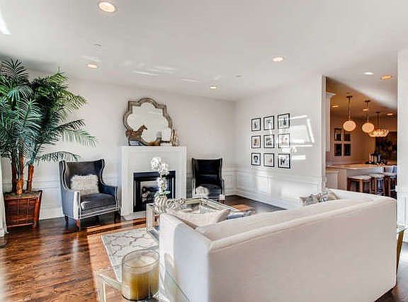 5th image of 7506 W Diversey Ave
