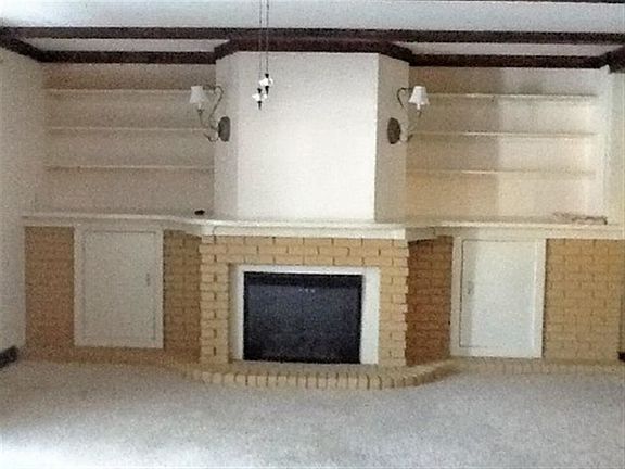 2nd image of 108 Dogwood Ln