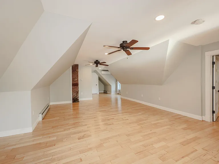 65 Hubbard St #2 — Photo 43