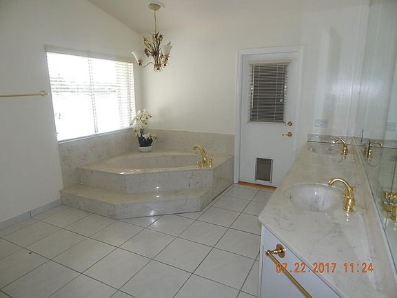5th image of 10121 NW 7th St