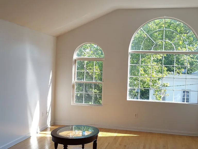 113 Leonard St #2 — Photo 4