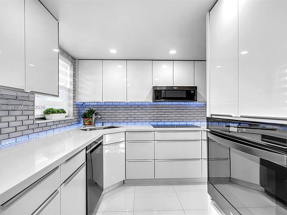 2nd image of 8881 Sunrise Lakes Blvd APT 206