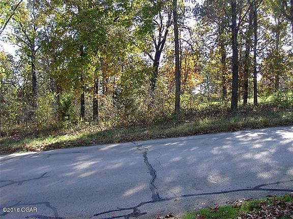 2nd image of Hickory Hills Dr