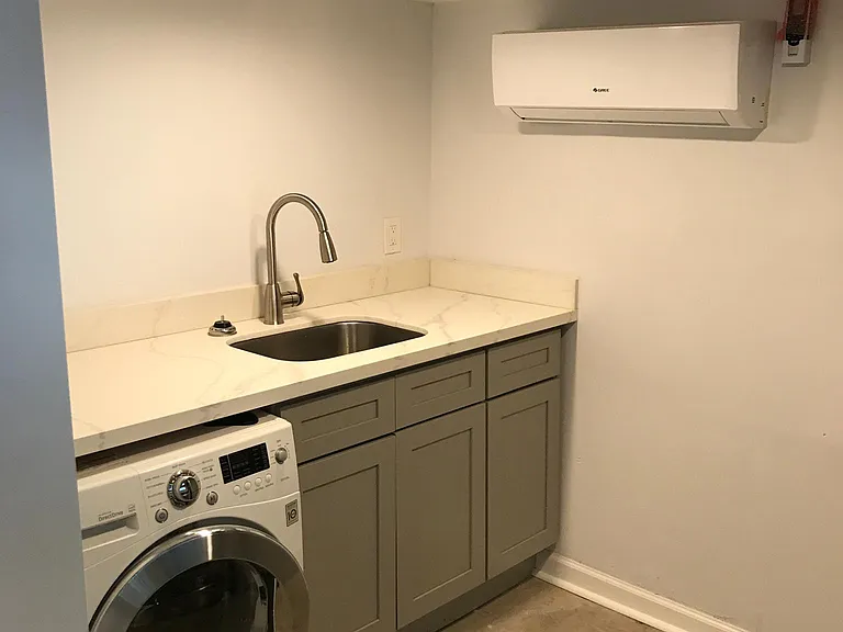3413 Carondelet St #A — Photo 3