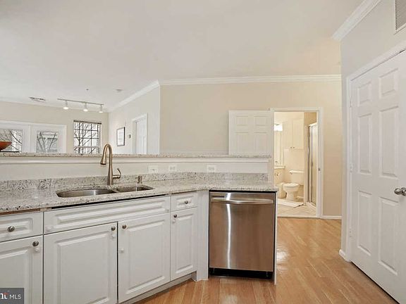 5th image of 3003 Nicosh Cir Unit 3309