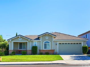 267 Canary Ct, San Jacinto, CA 92582