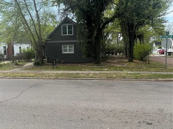 305 W Washington St, Kennett, MO 63857