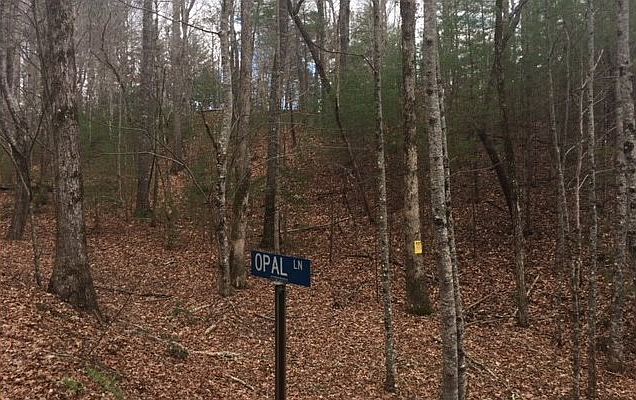 1st image of 32 Opal Ln