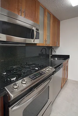 Rented by Murray Hill Manor | media 7