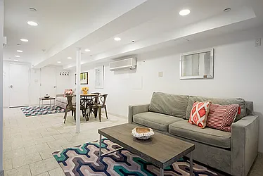 Rented by R New York