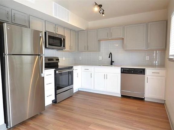 2nd image of 4712 Abbott Ave APT 204