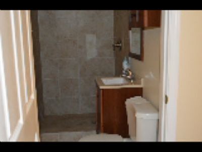 2nd image of 1510 W Erie St APT 1