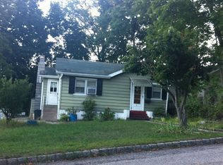 5 Roanoke Ave, Lake Hiawatha, NJ