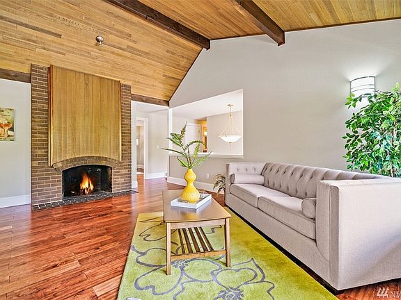 3rd image of 15141 SE 46th Way