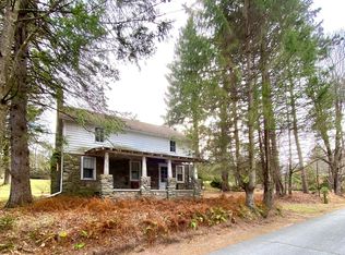 156 Kuhn Hill Rd, Greentown, PA 18426